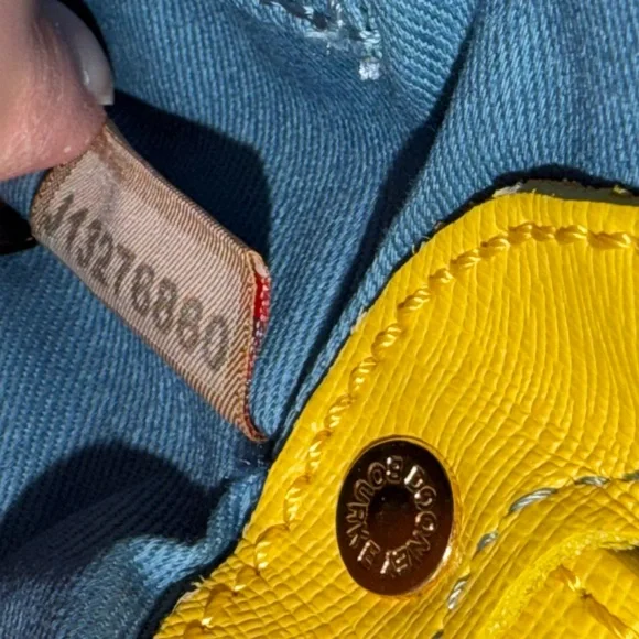 Rare Dooney & Bourke Limone Ruby Mini Crossbody Satchel With Detachable Strap - Picture 6 of 6